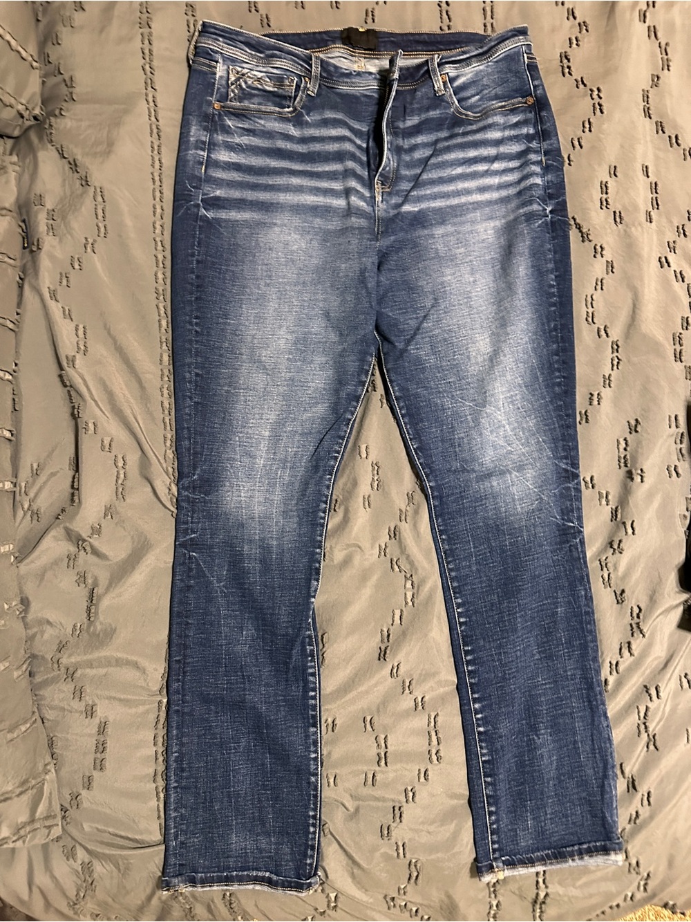 BKE Black Women's Straight-Leg Jeans in Medium Faded Blue